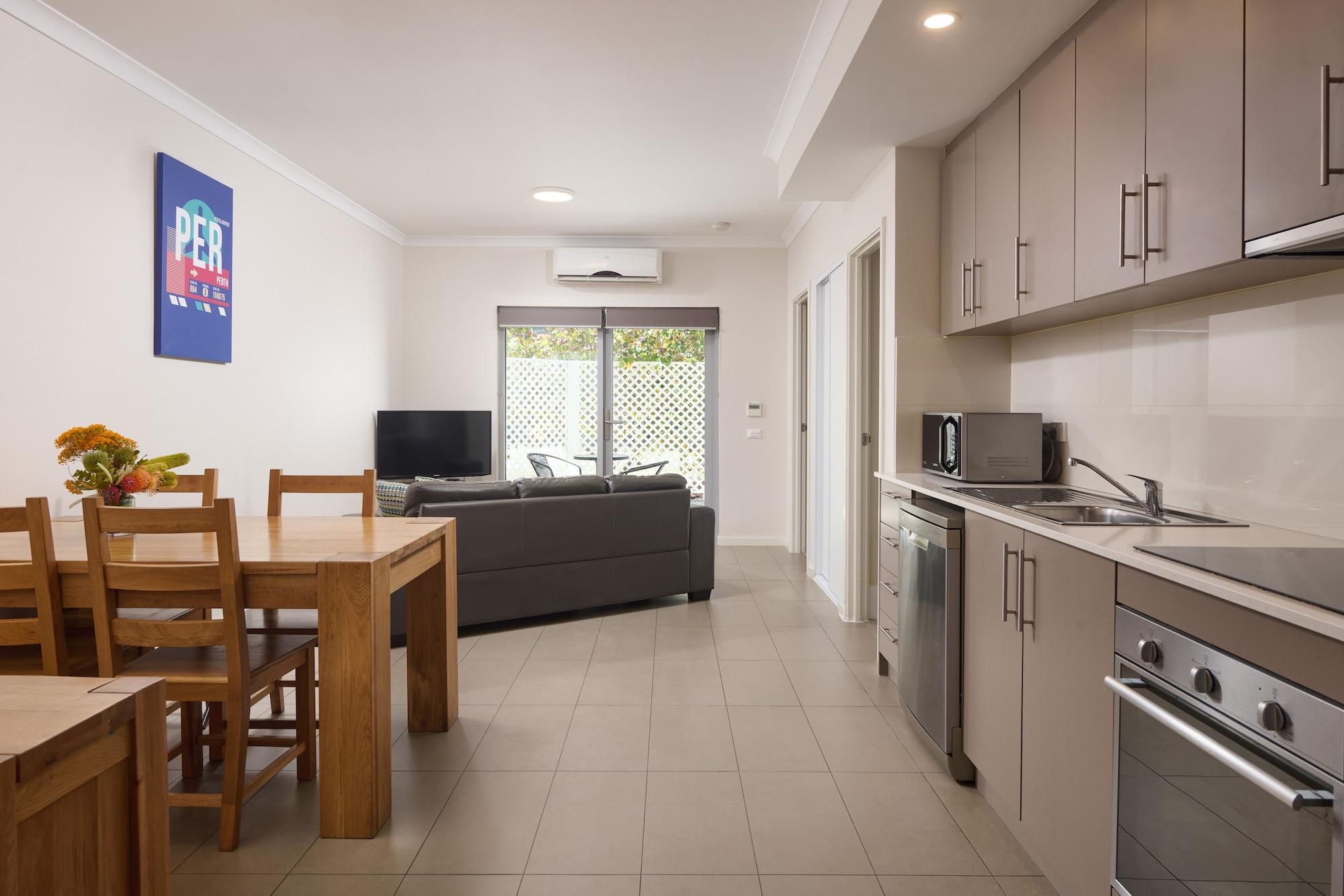 Airport Apartments By Vetroblu Perth Exterior photo